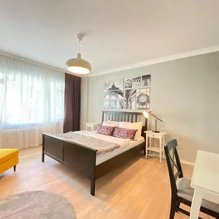 Апартаменты Missafir Outstanding Flat With Stylish Interior Close To Shopping Malls In Sisli Стамбул